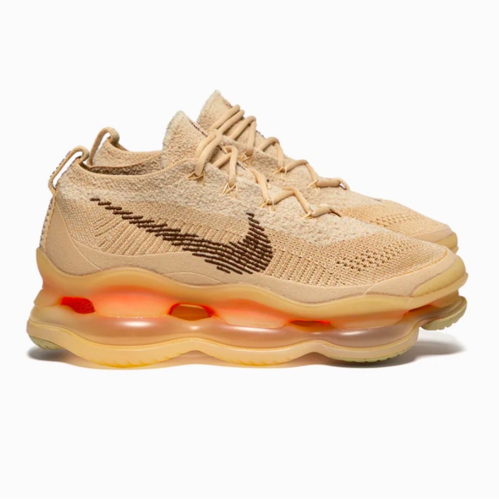 Nike Womens Air Max Scorpion Flyknit (Sesame/Coconut Milk/Wheat Gold)